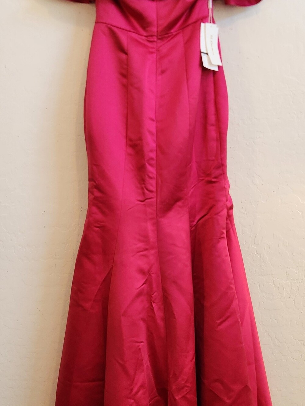 Fuchsia One-Shoulder Ruffle Mermaid Gown - Picture 4 of 10